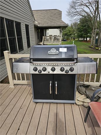 Huntington Gas Grill with Side Burner