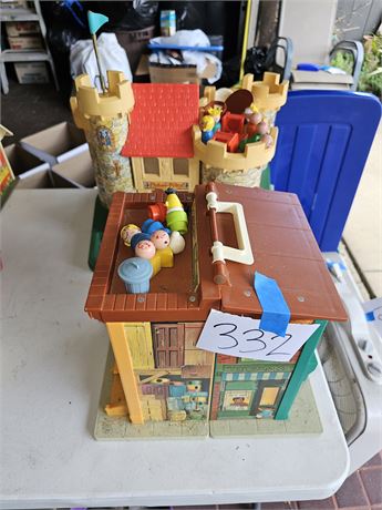 Fisher Price Sesame Street Playhouse & Fisher Price Family Castle