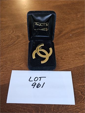 Chanel CC Logo Gold-Tone Brooch