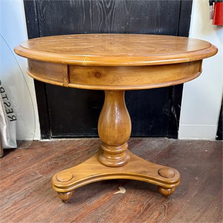 Round Single Pedestal Wood Table - 30 x 26"T
