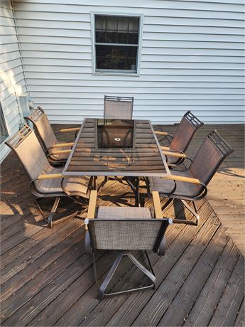 Patio Table w/6 chairs