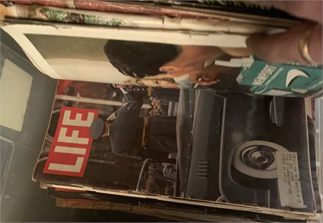 Vintage Life Magazine Lot