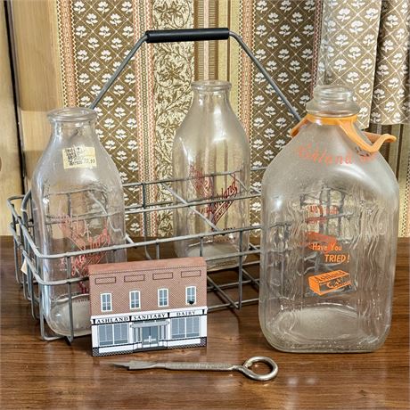 Old Metal Wire Milk Bottle Carrier, Ashland Dairy Bottles w/ Advertising