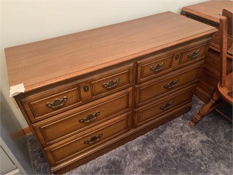 French Country Style Mahogany Wood 6 Drawer Dresser