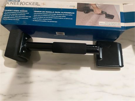 Carpet Knee Kicker/Stretcher