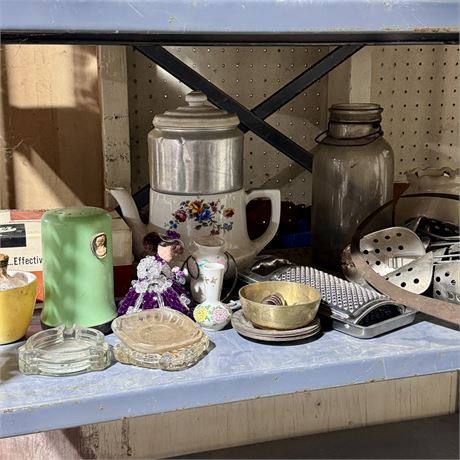 Mixed Shelf Buyout - Vintage Collectibles, Kitchen Items and More