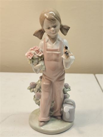 LLadro 5217 "Spring Girl" 1984 Four Seasons Collection Figurine