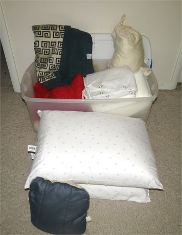 Tote of Linens