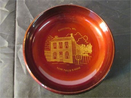 Vintage Mark Twain Hannibal Mo Souvenir Lacquer Dish 5 1/2"