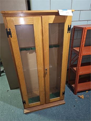 Wood Gun Cabinet with Key