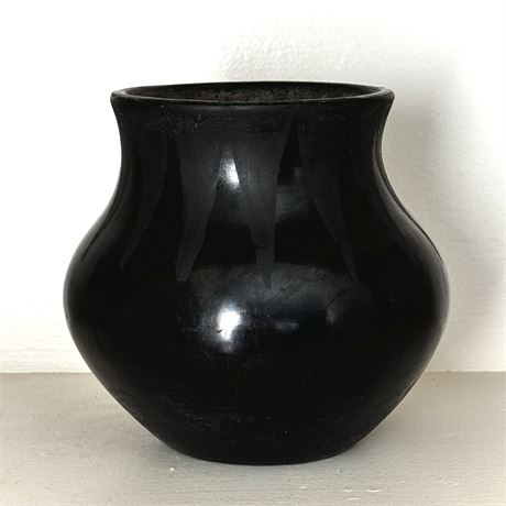 San Ildefonso SIGNED Blackware Pottery Jar