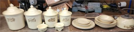 Pfaltzgraff Canisters, Dishes