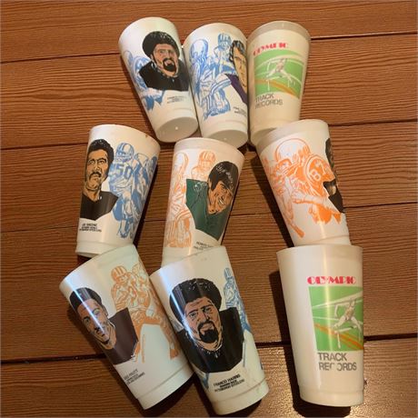 7 Eleven Plastic NFL Cups  - Franco Harris, Essex Johnson, Greg Pruitt & More
