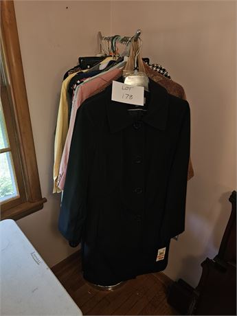 Ladies Size Small Mixed Clothing All Season Makers & Style May Vary