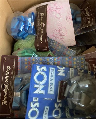 American Greetings Personalized Gift Wrap & Bows - 1 Box