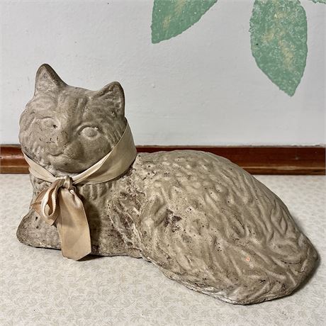 Resting Cat Concrete Statue - 10"L
