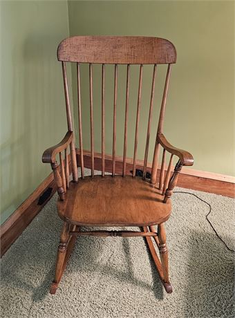 Country Maple Spindle Rocking Chair