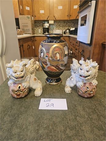 Japanese Kutani Foo Dog Painted Fortune Ceramic Pair & Satsuma Pottery HP