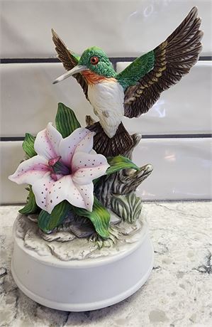 1990 Armart Music Box Bird