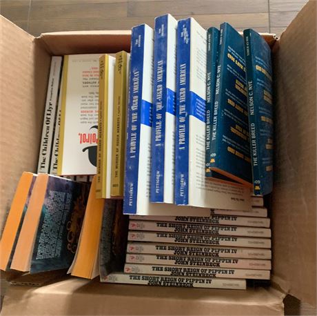 Book Lot The Children of Llyr, The Short Reign of Pippin, Vengeance Trail & More