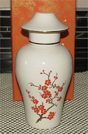Avon Imperial Garden Ceramic Vase, Bath Crystals