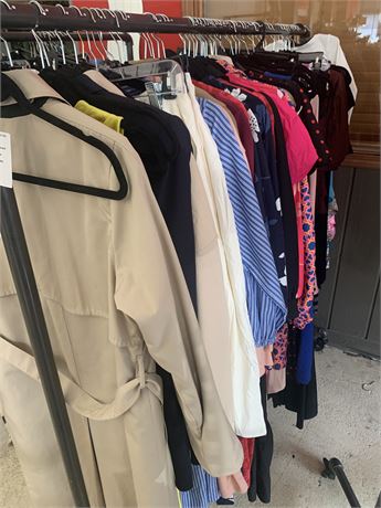 Rolling Clothing Display Rack - No Contents