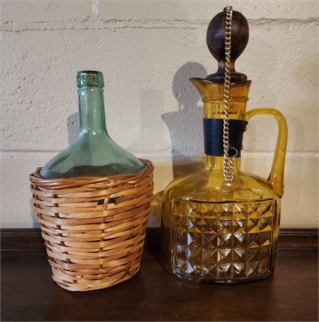 Amber Glass Serving Decanter, Biresa Bottle in Basket