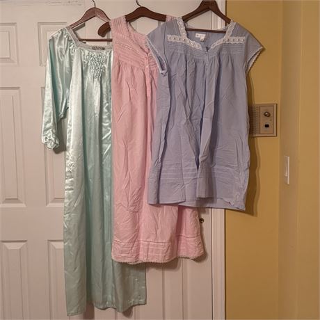 Ladies Vintage Nightgowns