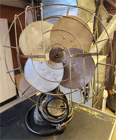 Hunter Zephair Table Fan