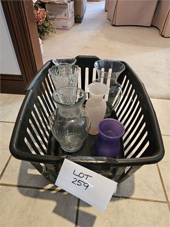 Mixed Flower Vases – Sizes and Designs Vary