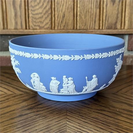 8"D Wedgwood Bowl