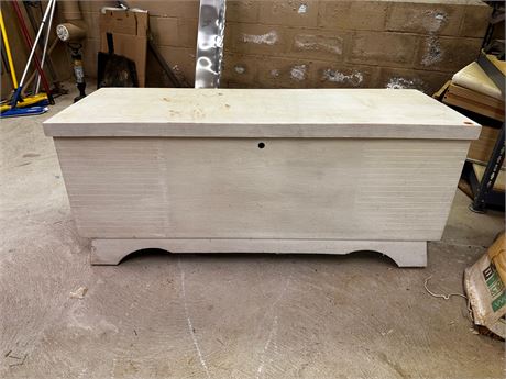 Lane Cedar Chest