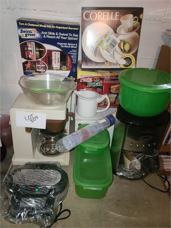 Small Kitchen Appliance Lot : Coffee Makers, Swivel Store, Pasta Boat, Storage &