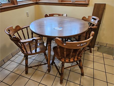 Kitchen Table & Chairs