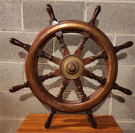 Eight Spoke Ship's Wheel