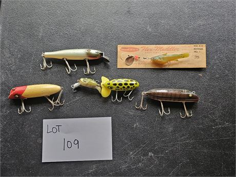 Mixed Vintage Lures Flex-Mudder, Jitterbug Southbend & More