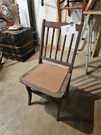 Antique Wood Chamber Chair