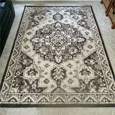 Contemporary 5' x 7' Ivory/Gray/Black Area Rug