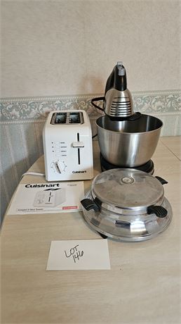 Mixed Small Appliance Lot: Cuisinart Toaster, Hamilton Beach Mixer & More