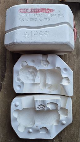 Scioto Shelf Bunny and Bear