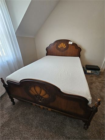 Antique Full Size Bed