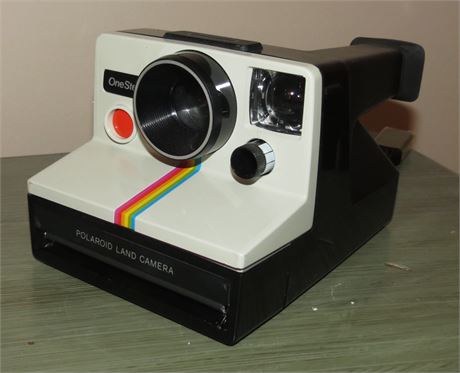 Polaroid Land Camera