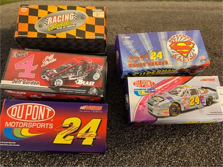 Jeff Gordon NASCAR Die Cast Cars: 1999 NASCAR Dupont Superman L Edition Car