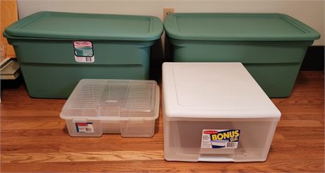 Totes & Storage Containers