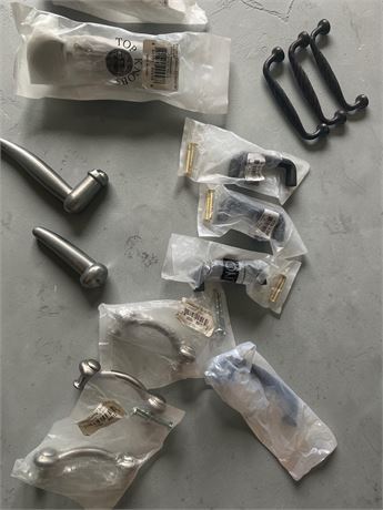 Studio 917 & Alno Decorative Drawer/Cabinet Pull Lot