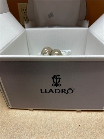 Llardo "Little Dreamers" In Original Box