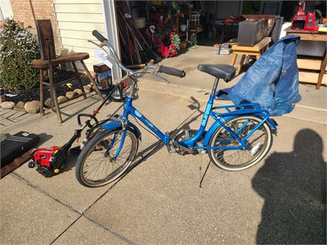 Blue Randor Traveler Folding Bike