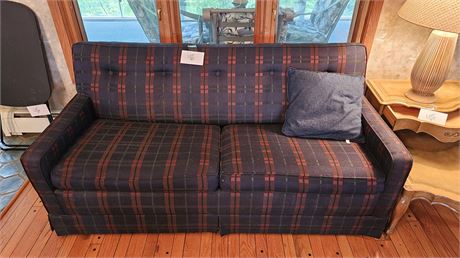 Blue/Red Plaid Pull Out Couch