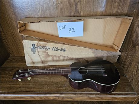 Vintage Audition Ukulele Model 1031 with Box