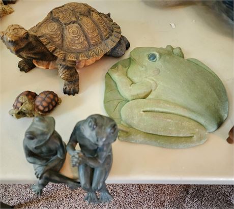 Frogs and Turtle Decor